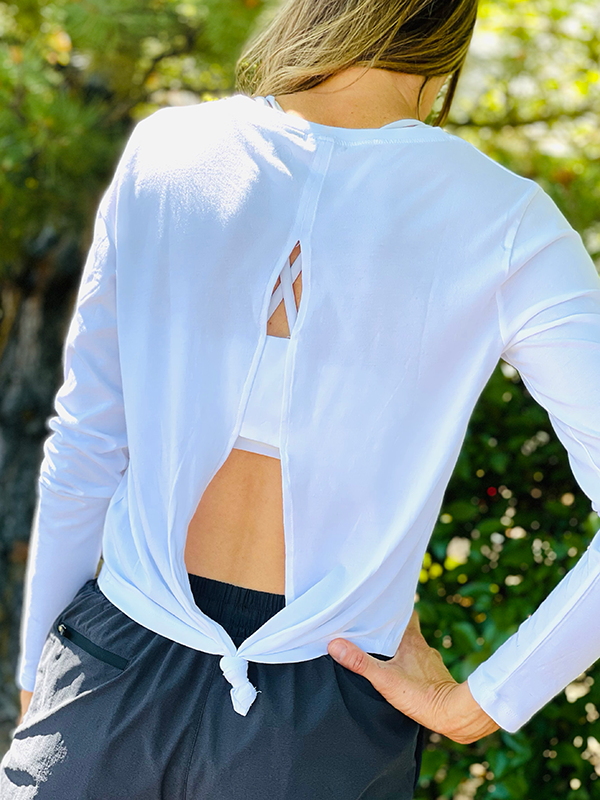 Athleisure Crop Top With Cut-Out Back